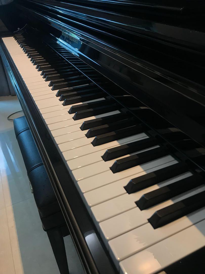 خرید پیانو آکوستیک آلبرت وبر AW121