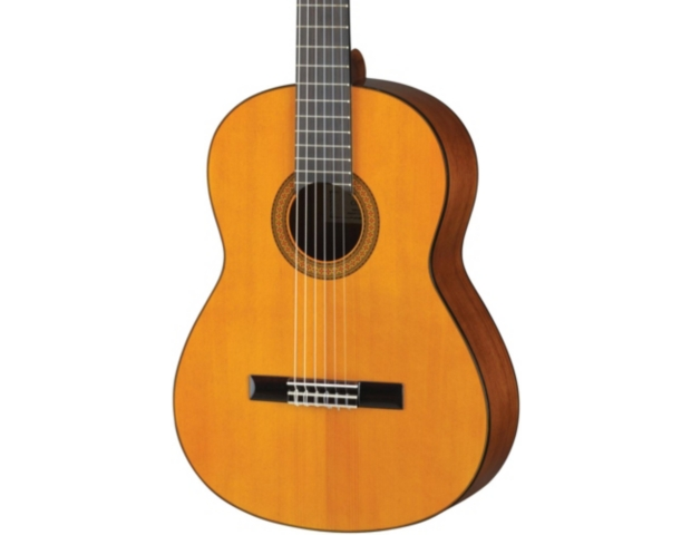 خرید گیتار کلاسیک یاماها مدل CG102