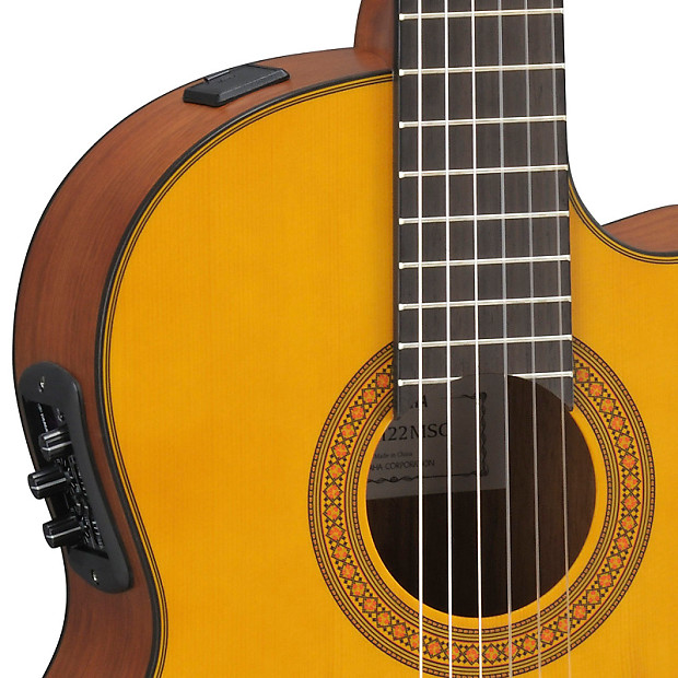 گیتار کلاسیک پیکاپدار یاماها مدل CGX122MSC 