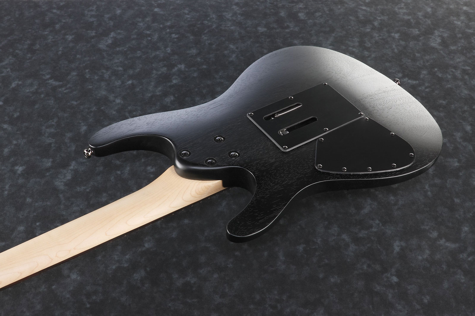 ارسال گیتار الکتریک سری آیبانز مدل S520-WK