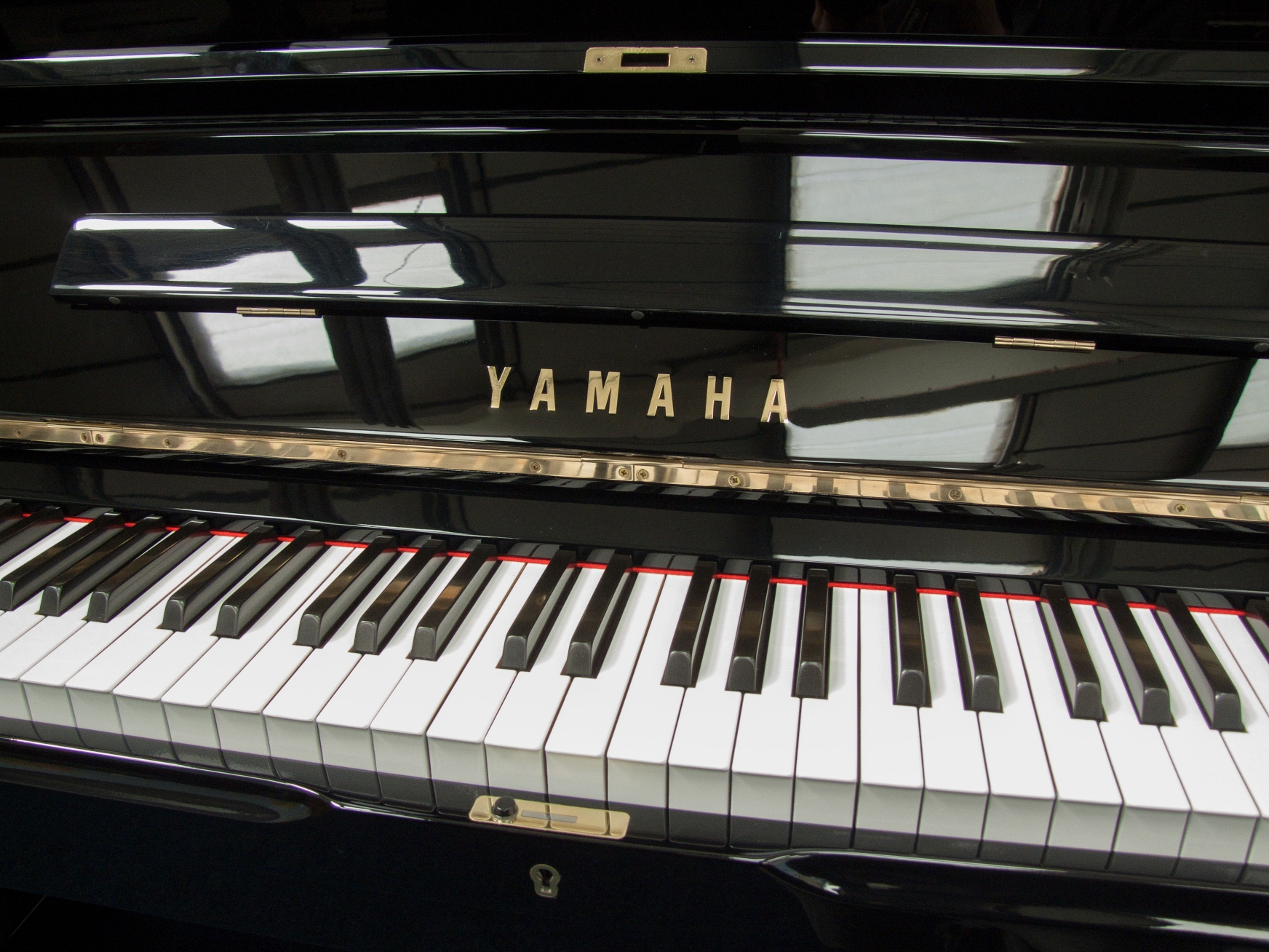 2170615 Yamaha U1 Keys